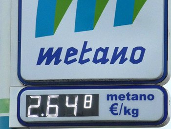 Il prezzo del carburante sta aumentando in maniera sproporzionata. Ma è solo colpa della...